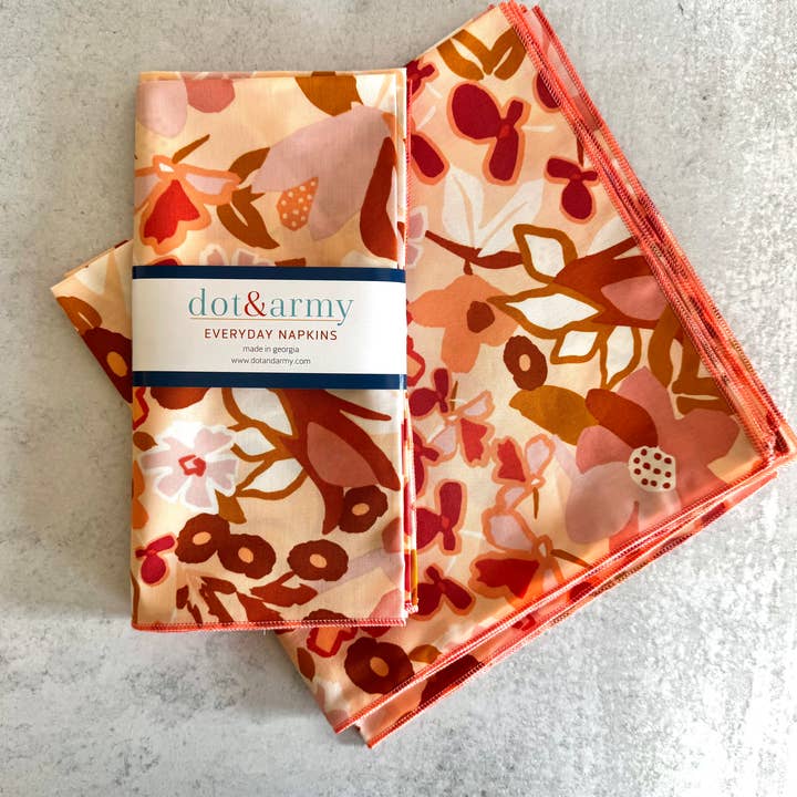 Serviettes en tissu Flora du désert, lot de quatre pour la vente par Dot and Army