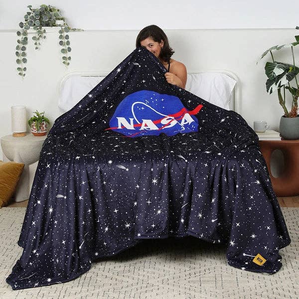 Big Blanket Co - Wholesale Throw Blanket - Original Stretch™ Blanket83