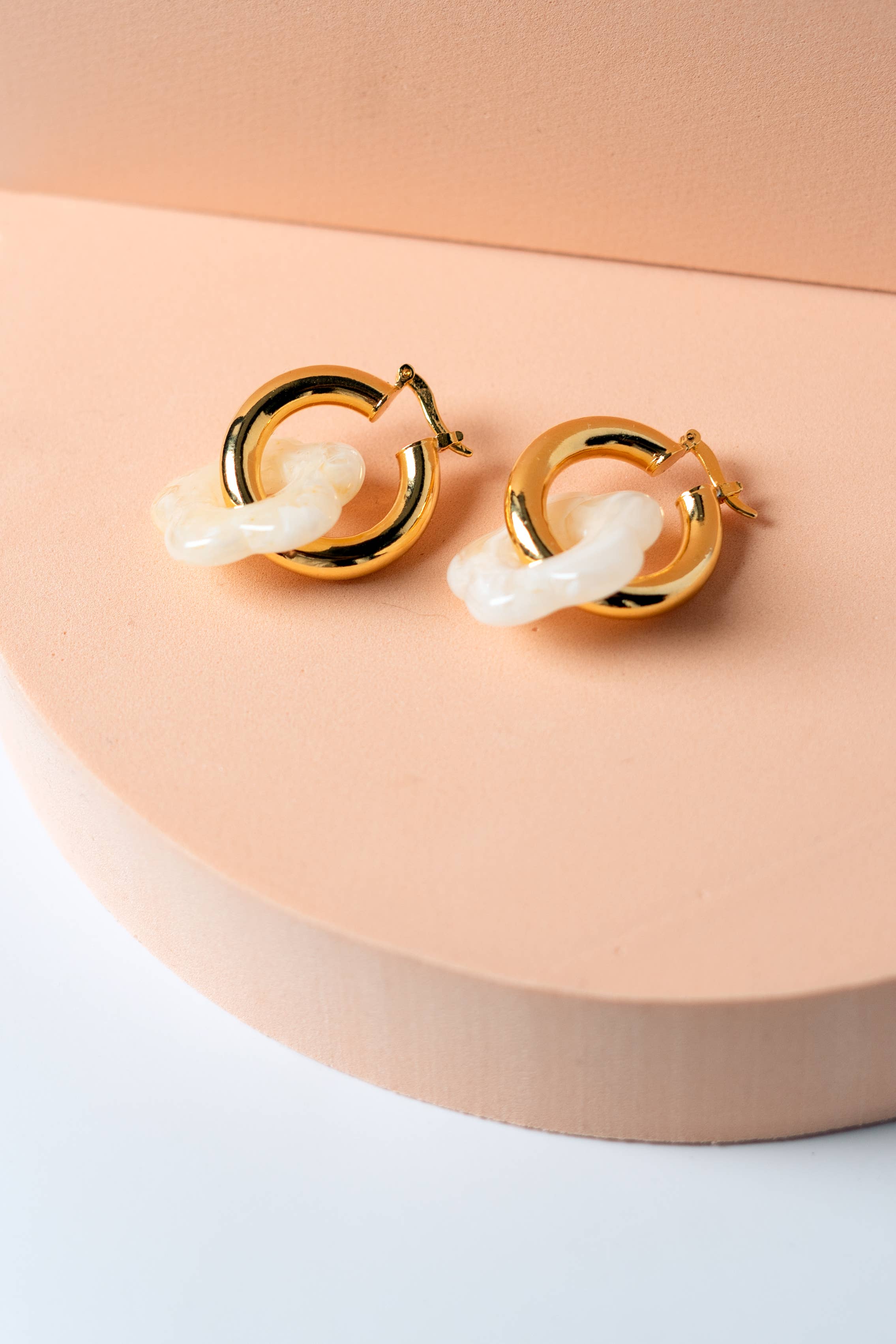 Peter and June - Wholesale Hoop Earrings - Dazy Nights in Cloud - 18K Gold Plated Hoop2