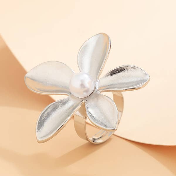 VividLux - Wholesale Cocktail/Statement Ring - Flower Shape Shiny Rings Accessories