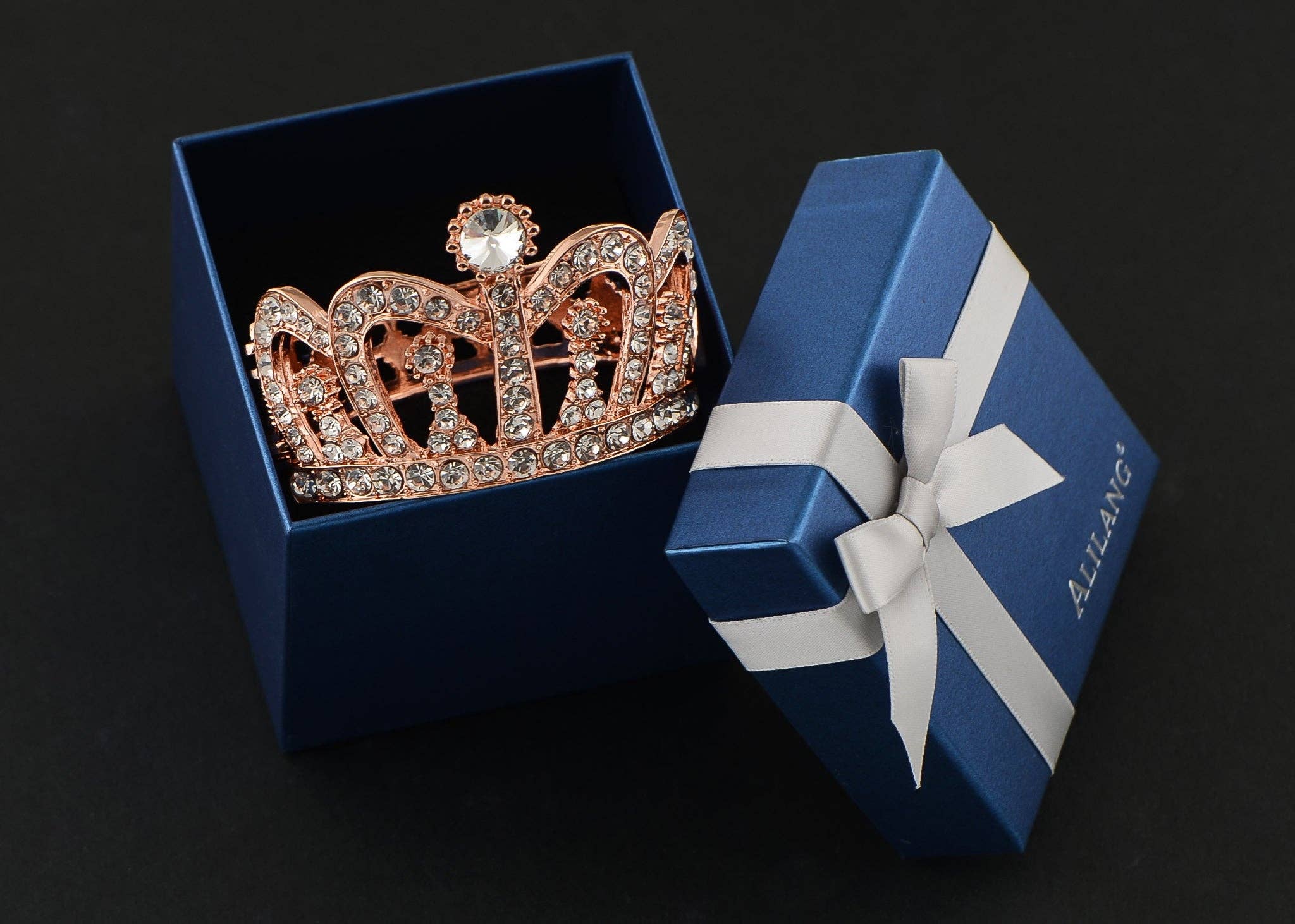 AK Brand – Engroshandel Manchetarmbånd – Farvet krone tiara manchetarmbånd18