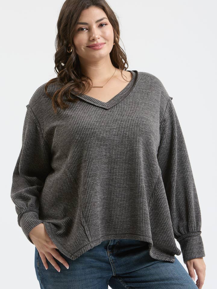 Blu Pepper - Wholesale Knit Top - Women's - PLUS V NECK ASYMMETRICAL HEM LONG SLEEVE KNIT TOP3