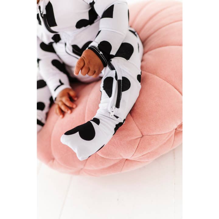 Little Pajama Co. - Wholesale Lounger - Baby - Black Heart Onesie3