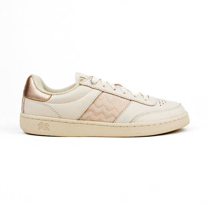 Saigon Classique '24 beige-gouden leren lage sneakers voor wholesale door N'GO Shoes