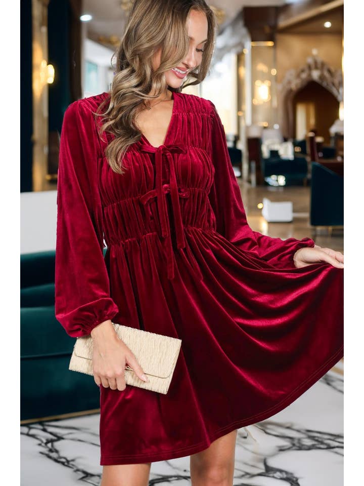 Vine & Love - Wholesale Dress - Women's - Elegant Silhouette Luxe Velvet V-Neck Dress VD831433