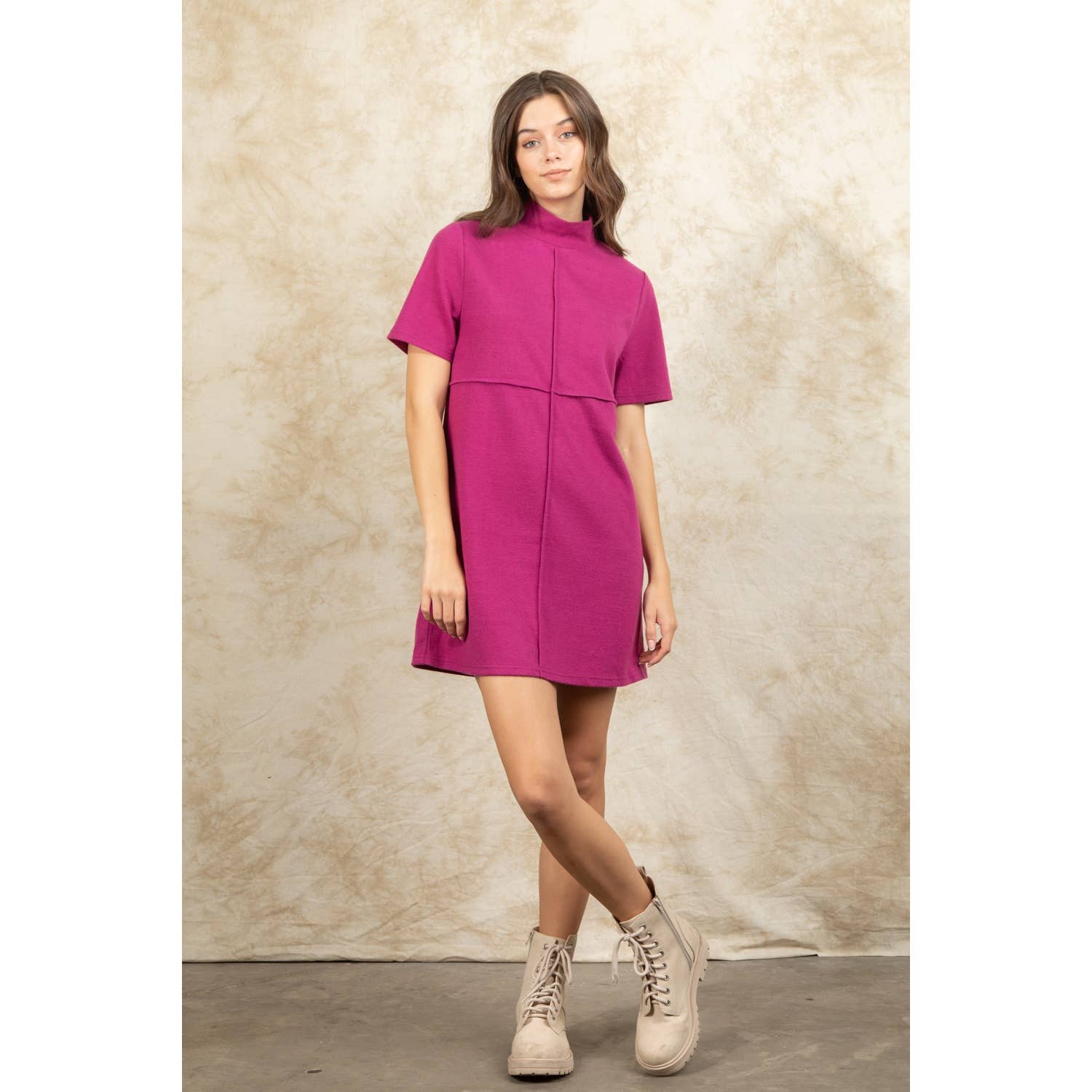 Apolline – Großhandel Kleid – Damen – Minikleid mit Stehkragen und Vordernaht4