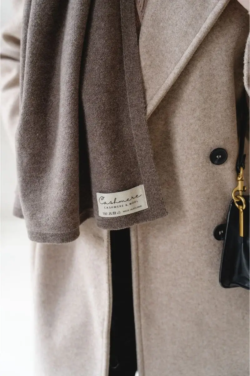 Ander - Vendita all'ingrosso Sciarpa - Donna - Sciarpa in Cashmere e Lana Merino – Eleganza e Calore Combinati4