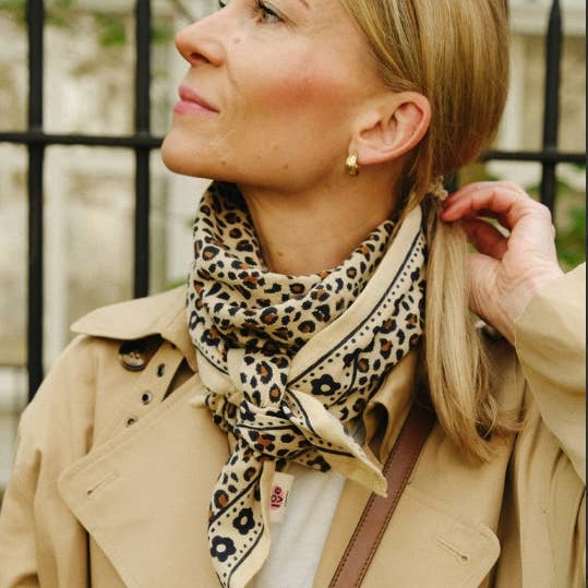 Love Explorers - Wholesale Head Scarf - Women's - Leopard scarf - My essential large beige Leo