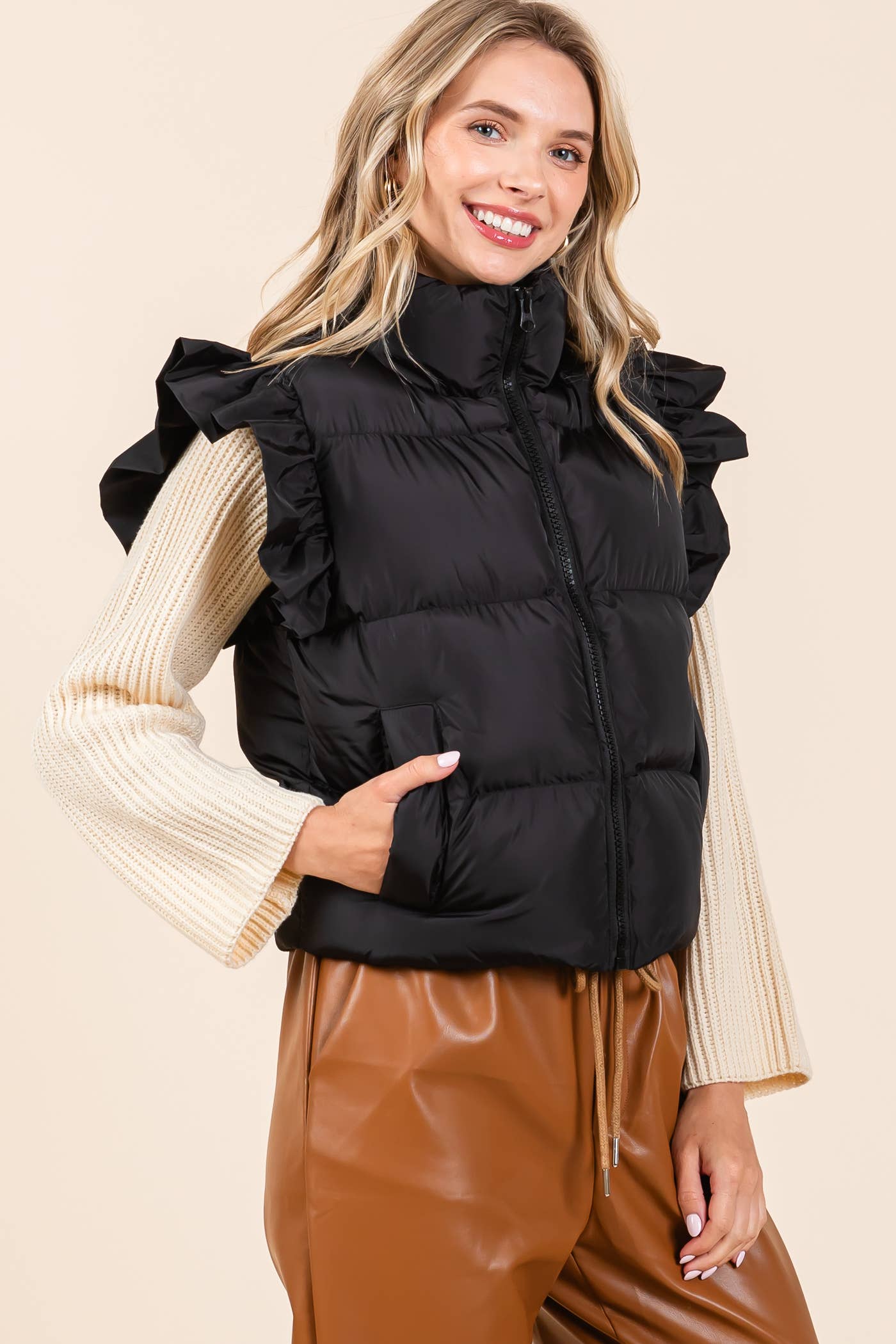 GeeGee x Lovelo - Wholesale Outerwear Vest - Women's - Plus Ruffled Sleeve Puffer Vest, MJ4501PL33