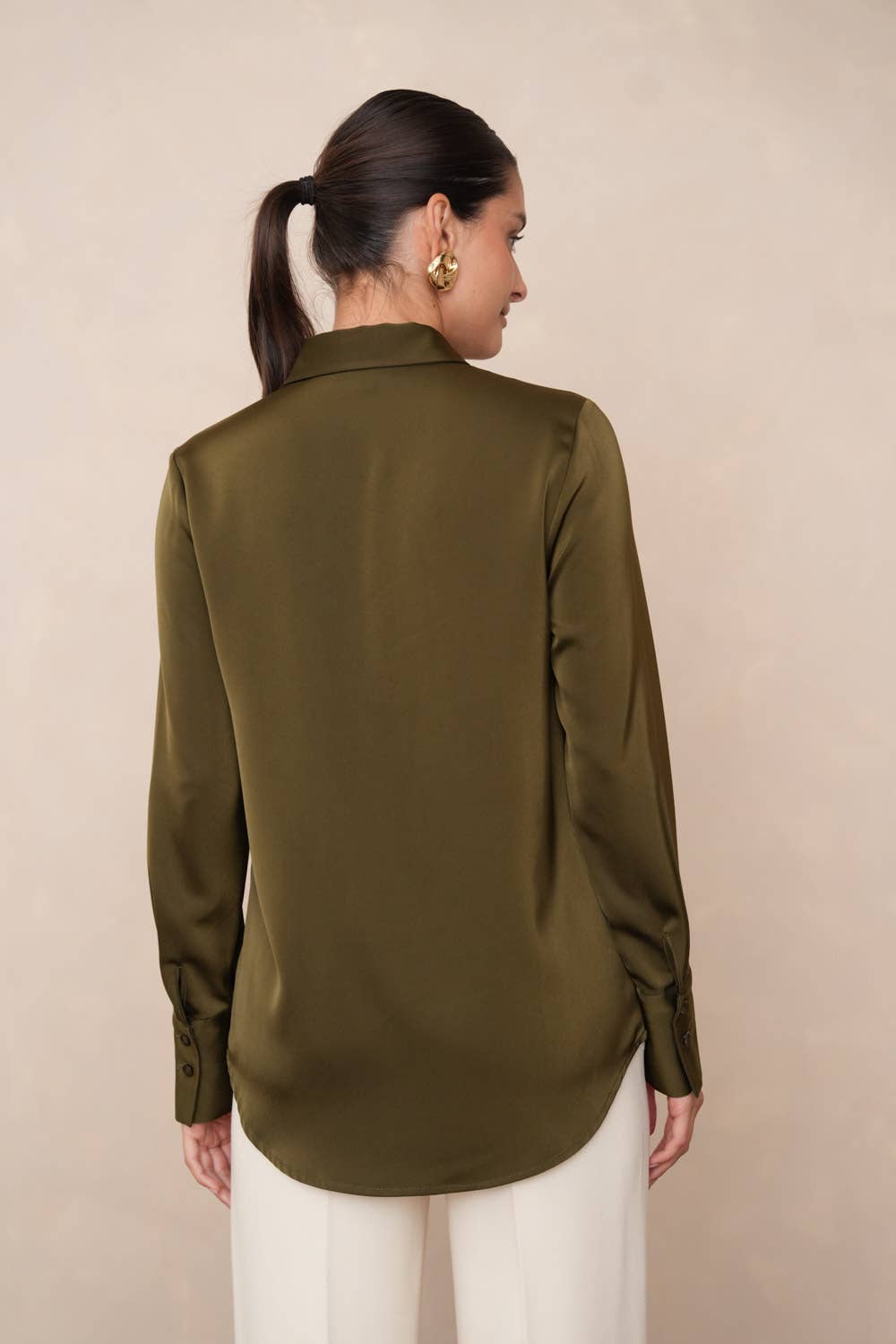 Attentif Paris - Wholesale Button Down Shirt - Women's - Satin shirt with classic notched collar66