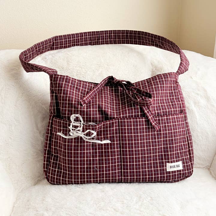 Stor rutigt bokväska med flera fickor för wholesale av The Bean Workshop