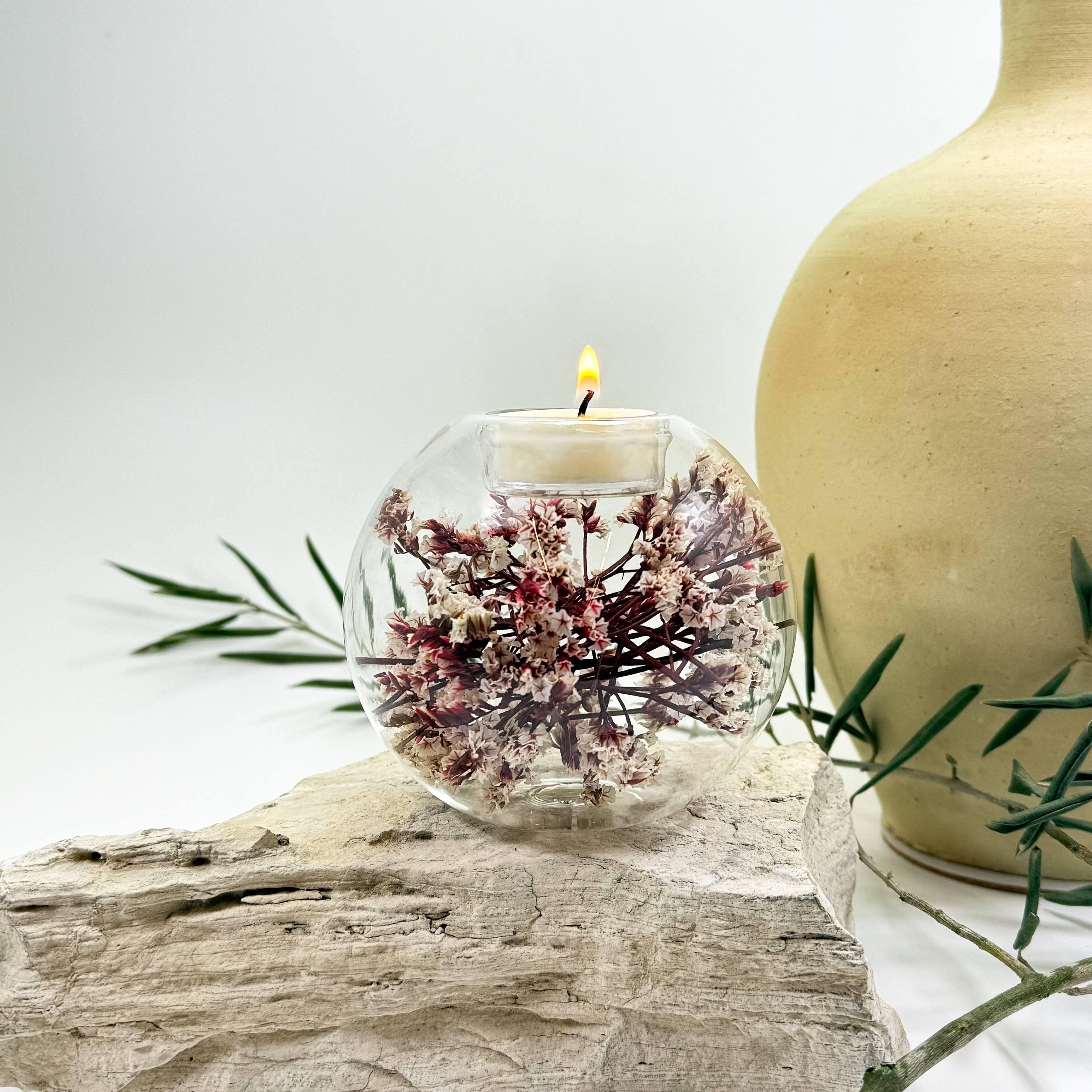 Suko Stones by MB - Wholesale Candle Holder - Saku Hana Candle with Dried Flowers - Medium0