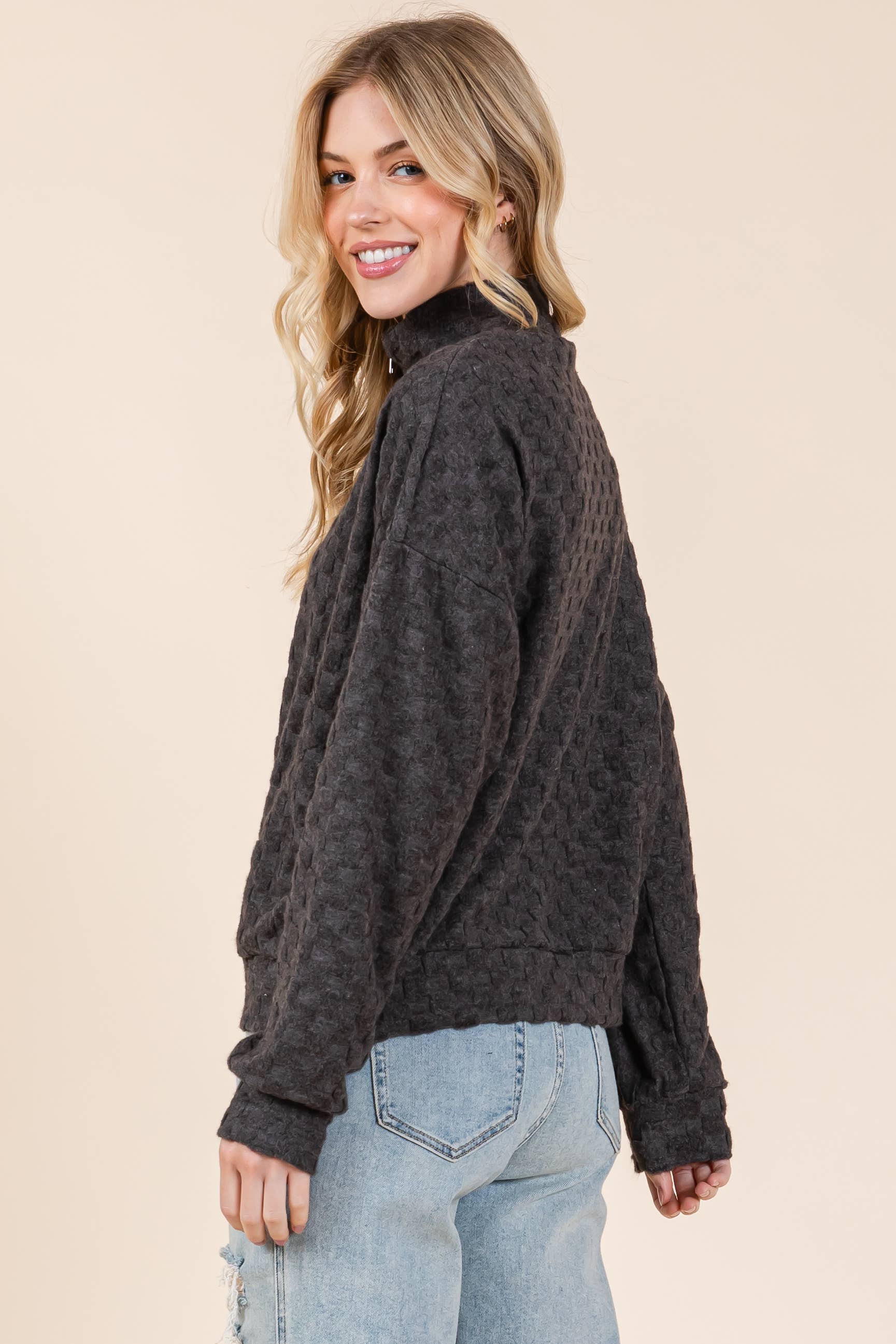 BOMBOM - Wholesale Sweatshirt - Women's - TL1997 FUZZY CHECKERED 1/4 ZIP TOP 9