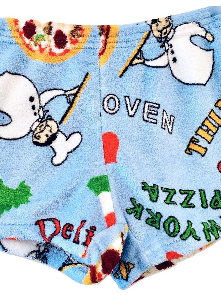 Shorts de pyjama Fuzzy Pizza Time pour la vente par Made With Love & Kisses