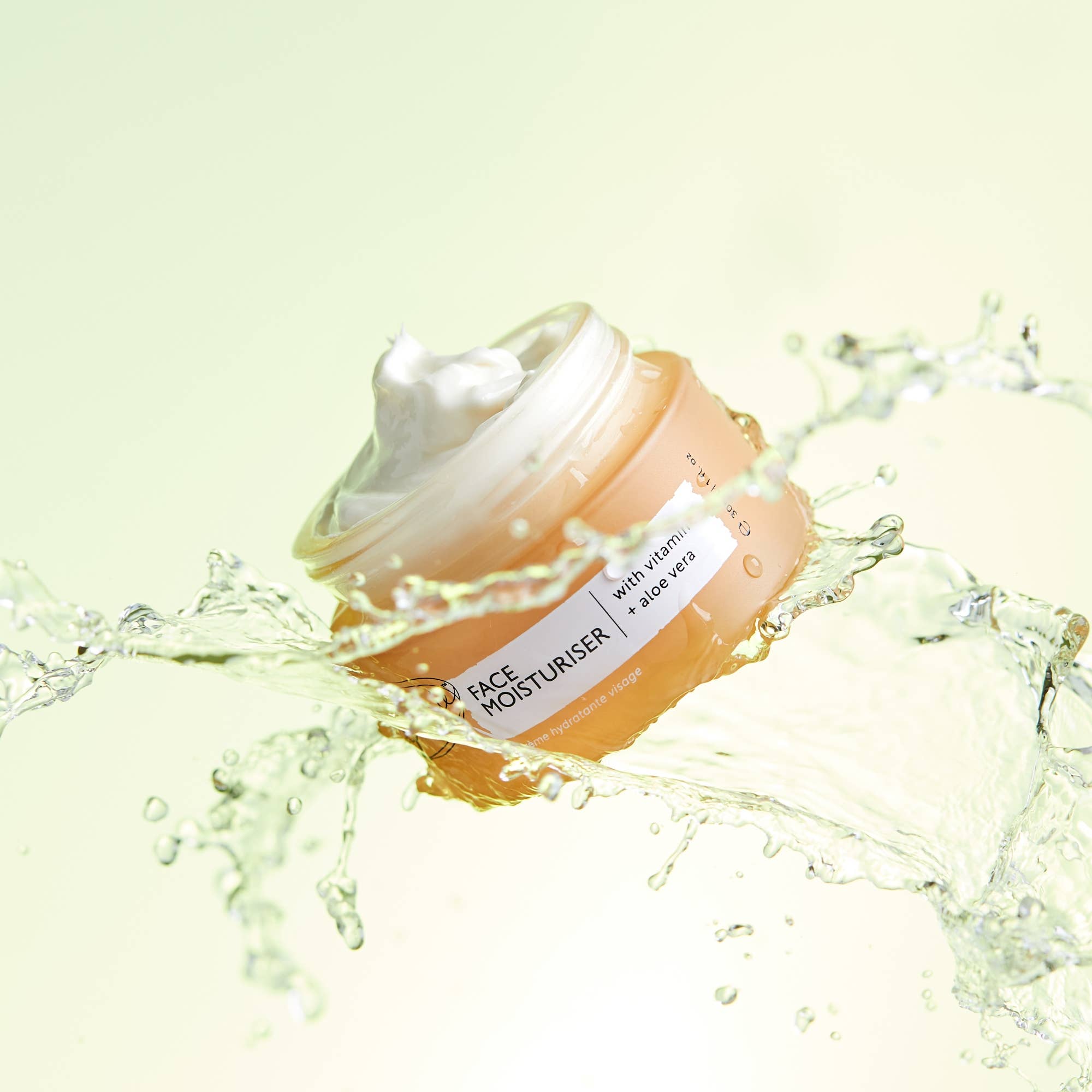 UpCircle Beauty Europe - Wholesale Facial Moisturizer - Face Moisturiser with Vitamin E + Aloe Vera - Travel Size2