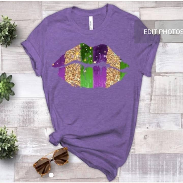 Camiseta Labios Brillantes Mardi Graa para venta al por mayor de Ebony's Tees's and Crafts