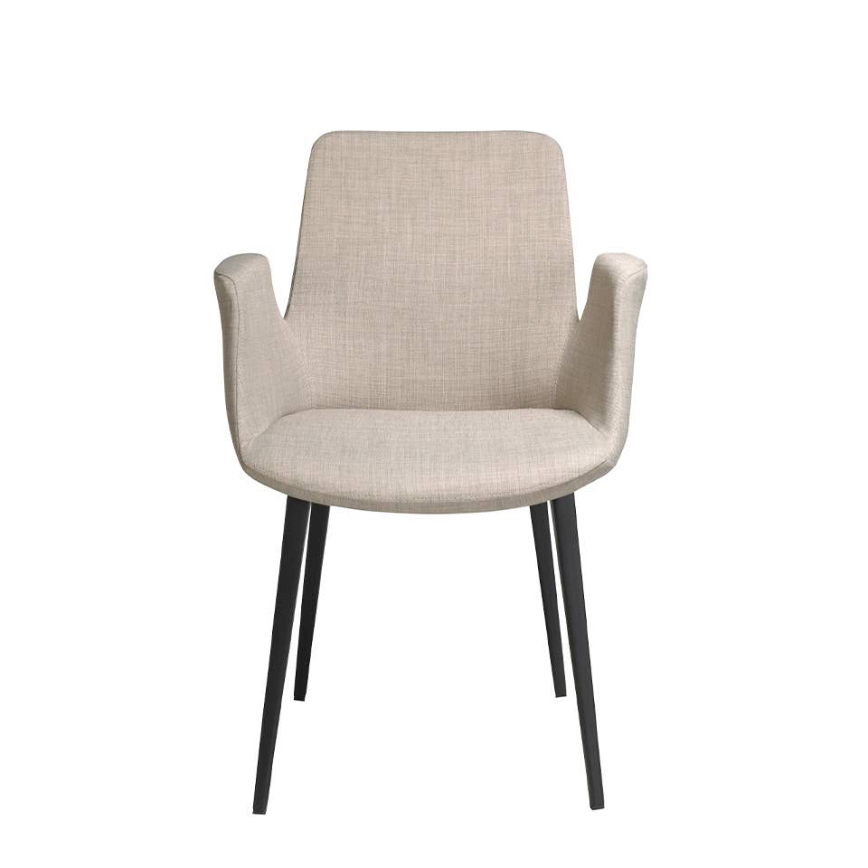 ANGEL CERDA – Engroshandel Stol – Stofbetrukket spisestol med armlæn og stel i sortlakeret stål1