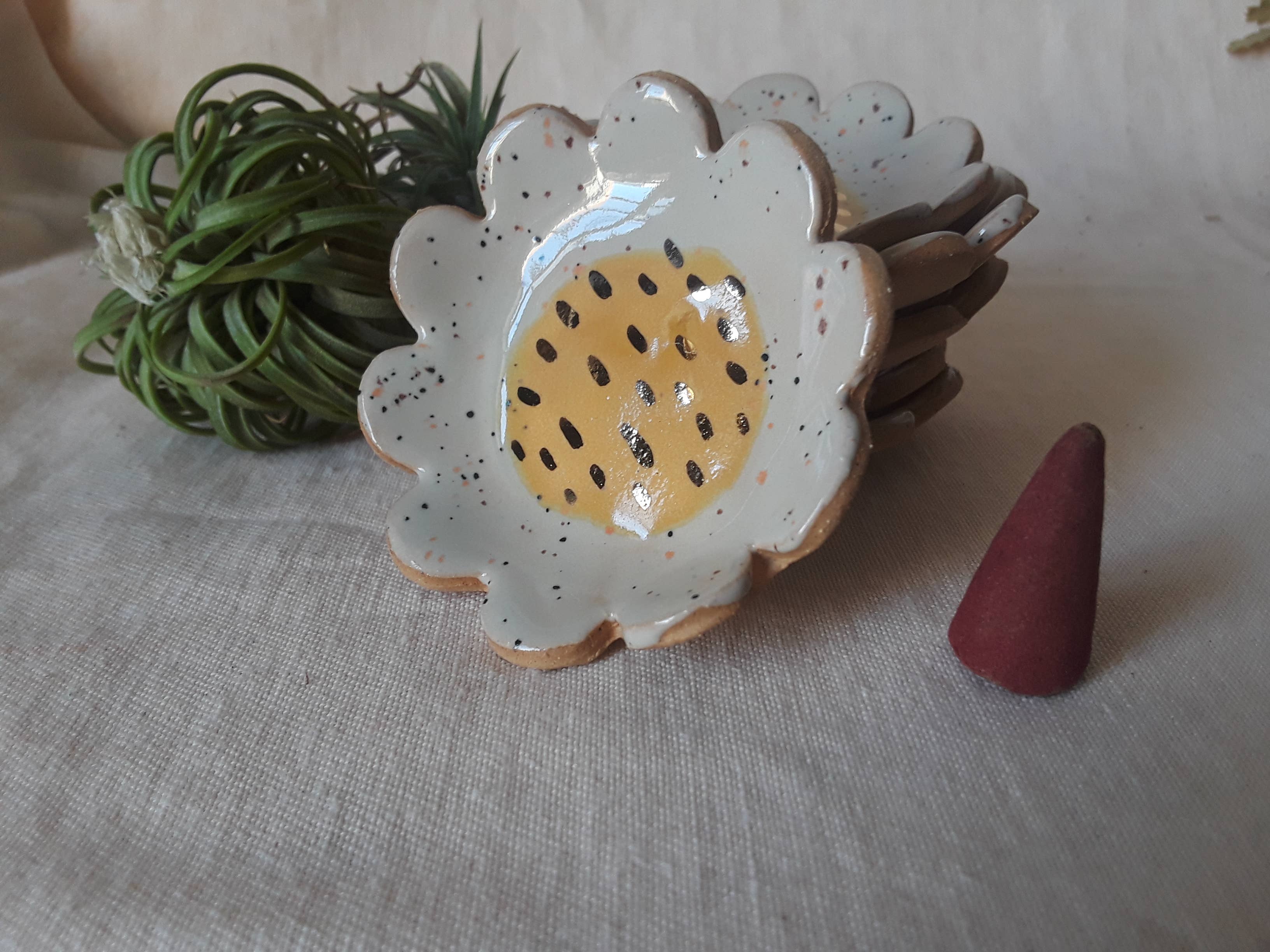 CURIOUS CLAY - Vendita all'ingrosso Portagioie - Piatto anello piccolo fiore5