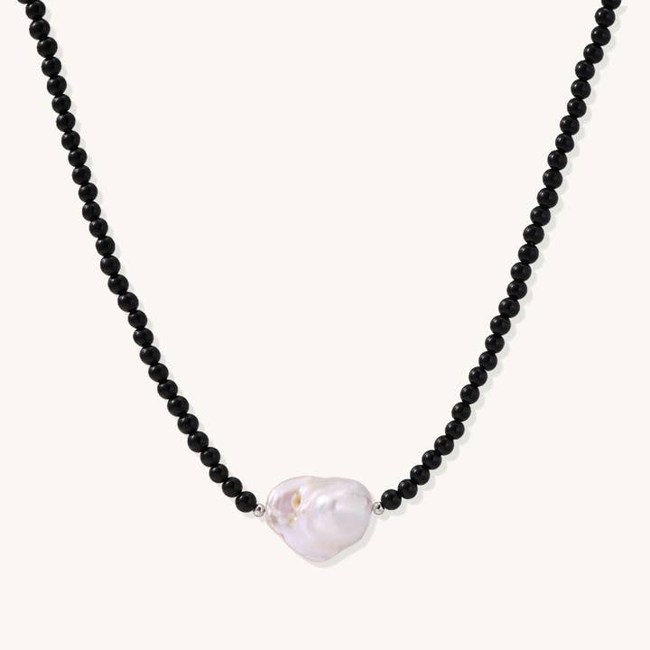 Collier Statement en Perles Baroques et Onyx Noir pour la vente par Branvas Jewelry