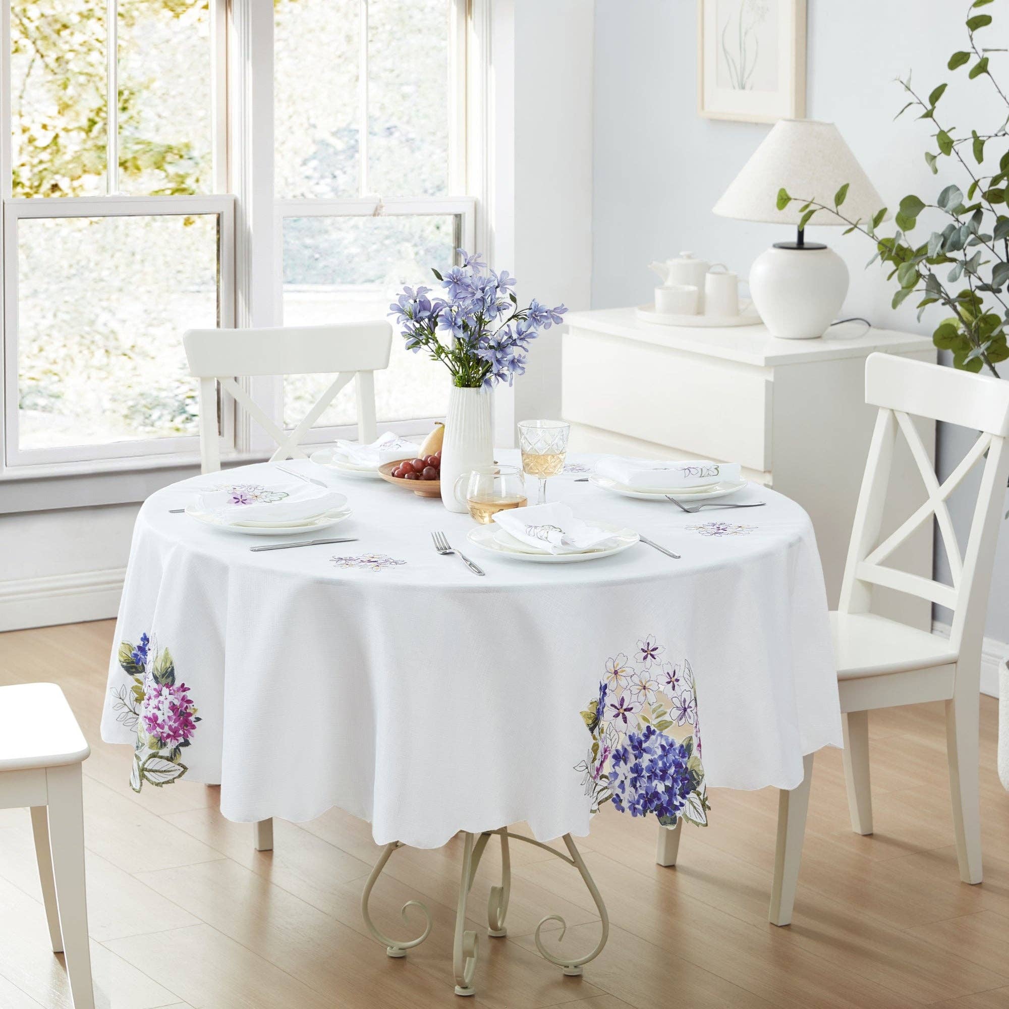 Threadmade Home - Wholesale Tablecloth - Spring Hydrangea Floral Cutwork Tablecloth2