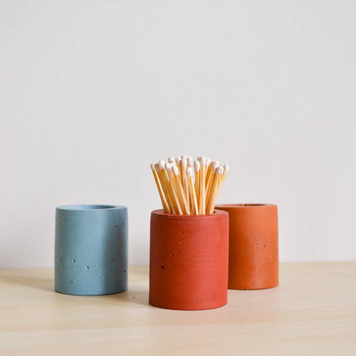 LindaMakess - Wholesale Match Holder - Round Matchstick Holder with Striker Sticker