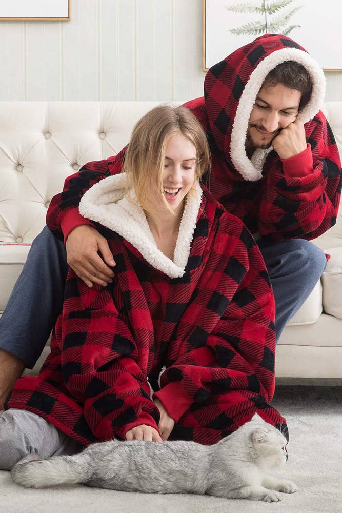 UNISHE - Wholesale Robe - Women's - Hooded Fluffy Robe Blanket with Pockets ZZKF2274