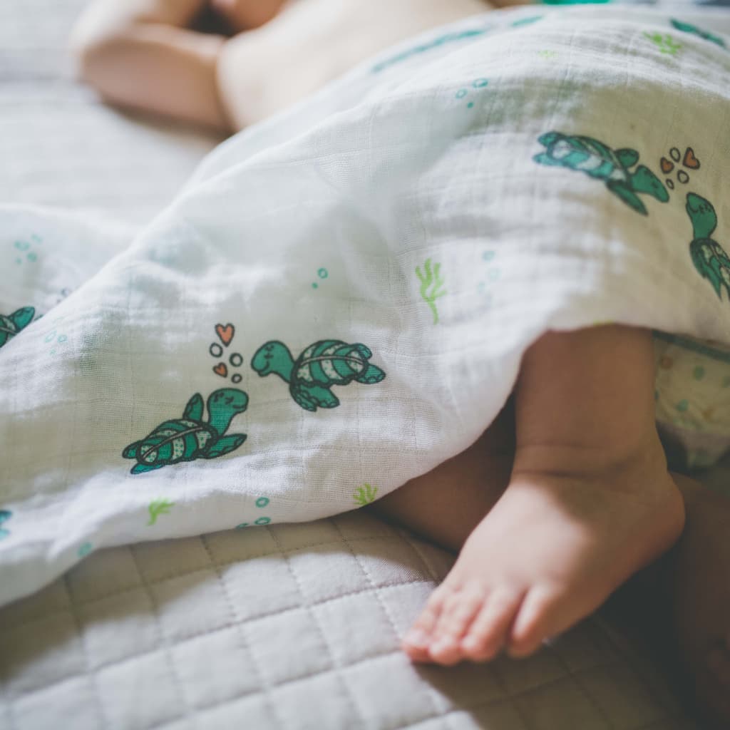 Coco Moon - Wholesale Swaddle - Baby - Honu Honi Muslin Swaddle Blanket5