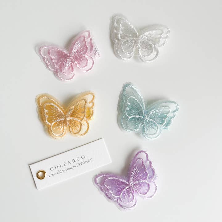 Petite Chou Pince Papillon pour la vente par Chlea & Co.