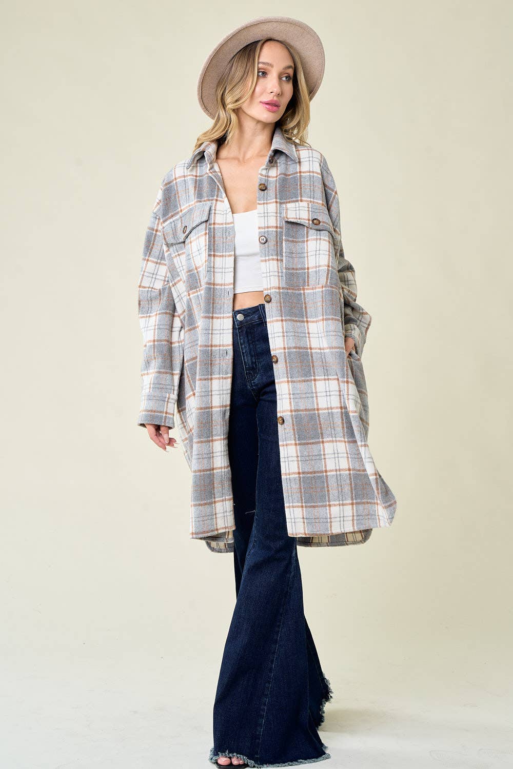 Saints & Hearts – wholesale Skjortjacka/jackett – Dam – SIJ5124H GRÅ TJOCK/TUNG KNAPPKNÄPPNING MED RUTIGT TRYCK1