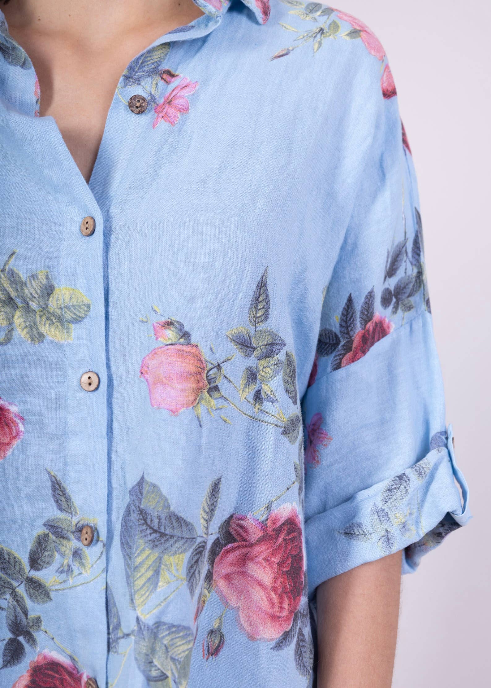 LINEN & COTTON HOUSE – Engroshandel Skjorte med buttondown – til kvinder – Tunika i 100% hør med blomsterprint 523518