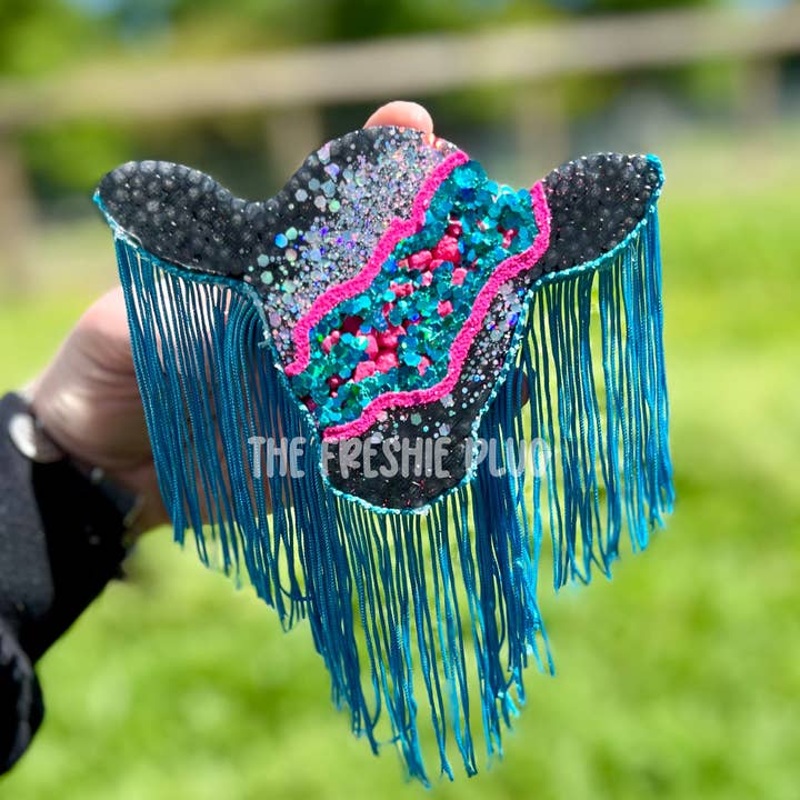 Geode Cow Head (ohne Fransen) für den Großhandel von The Freshie Plug