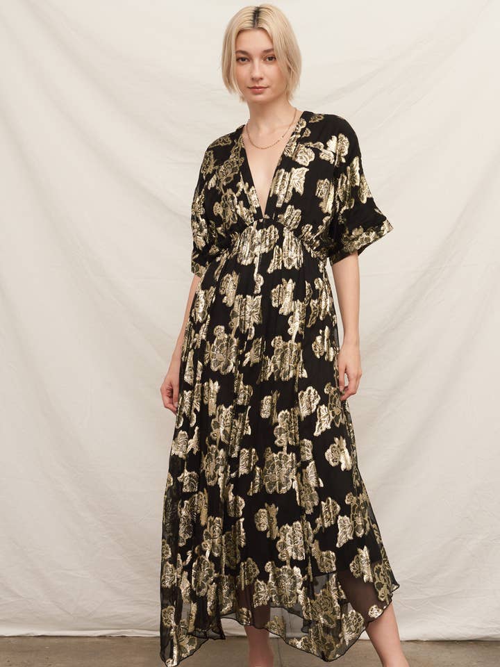 En Crème - Vente Robe – femme - Robe longue à manches kimono à col en V1