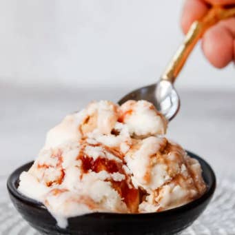 Bliss Ice Creamery - Wholesale Ice cream/sorbet - ποΈ Guava Cheesecake Ice Cream Pint0