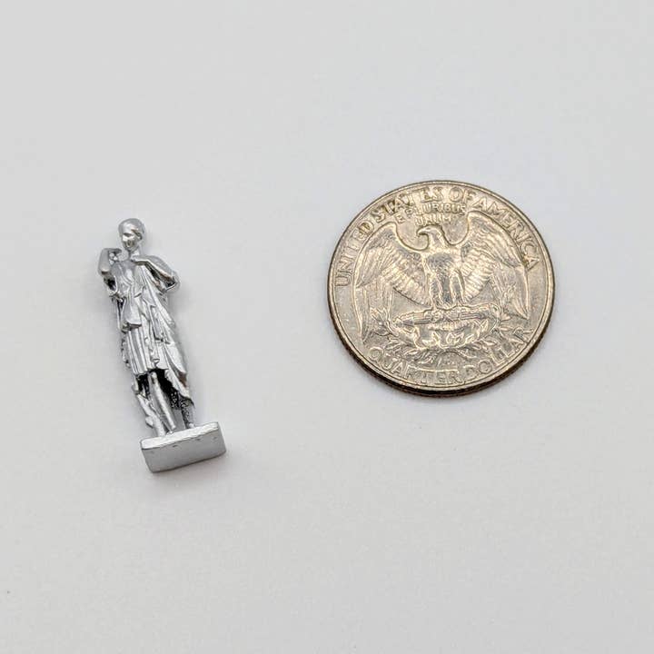 PolyhymniaAtelier - Wholesale Decorative Figurine - Mini Resin Artemis Statue3