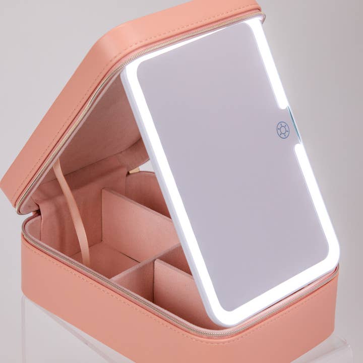 Lurella x Farmhouse Travel Case & Bundles for wholesale by Lurella Cosmetics