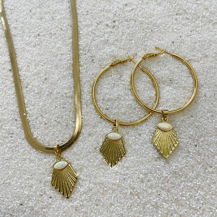 House of Au.ORA – Engroshandel Halskæde med vedhæng – Midnight Herringbone halskæde1