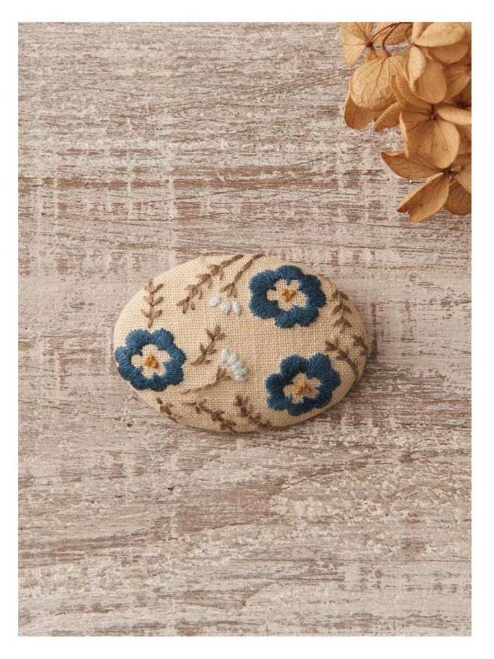 COSMO Botanical Brooch Embroidery Kit - Daisy & Wildflower for wholesale by 「FUNJI」In Japan