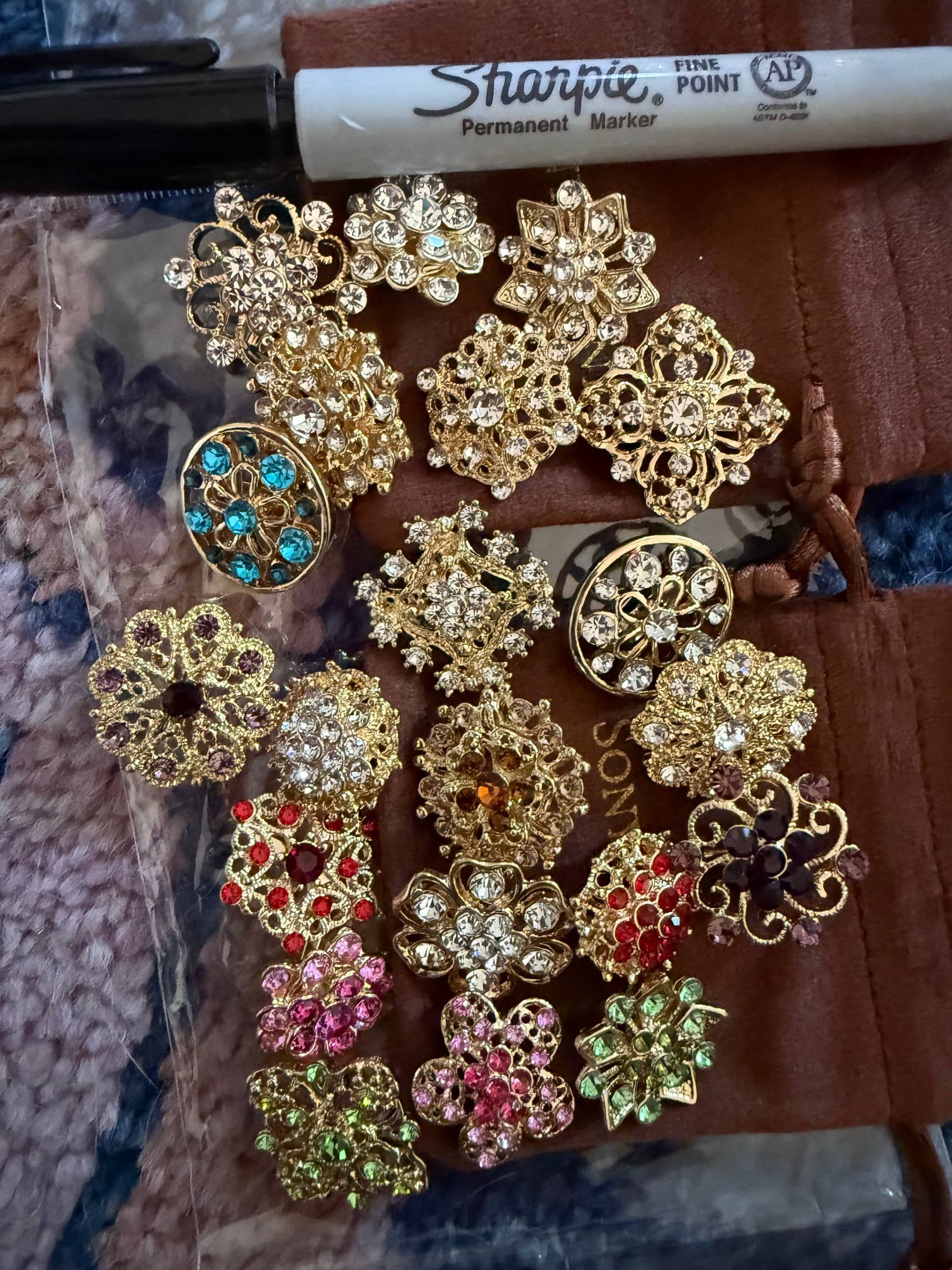 Sonya Renee Jewelry - Wholesale Brooch - Baby BLOOMS Brooch Assortment - 9 pieces  2