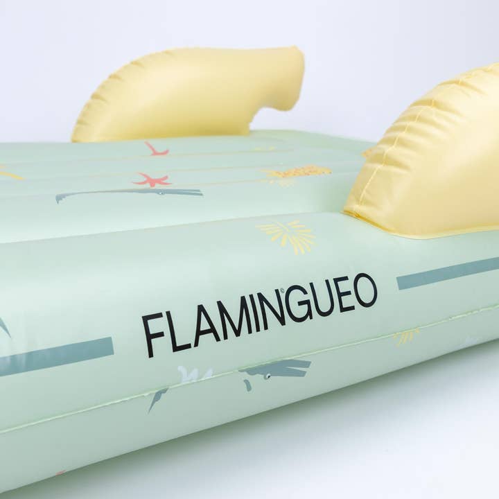 Flamingueo - Wholesale Beach Accessories - Green floating table with water device2