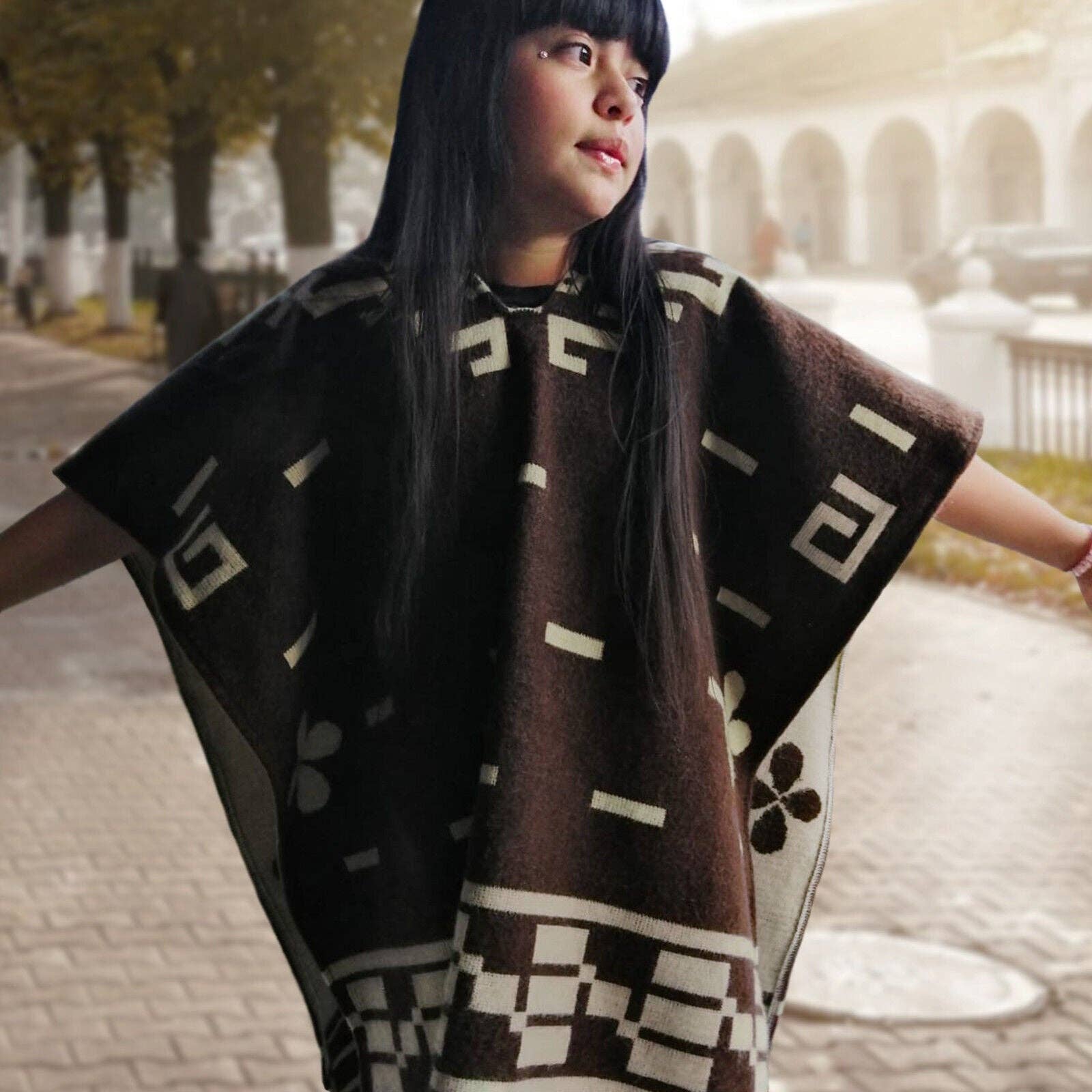 ECUALAMA – wholesale Poncho – Kids – Kids Clint Eastwood Poncho cowboy Serape replica handmade of Alpaca wool Unisex - brown1