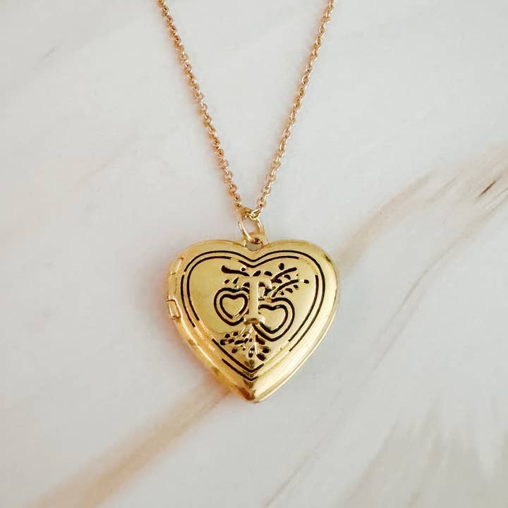 Ellison+Young - Wholesale Locket Necklace - Nostalgic Heart Initial Open Locket Necklace14