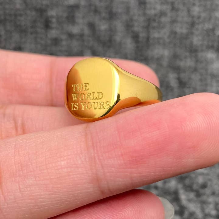Mio Queena - Wholesale Cocktail/Statement Ring - THE WOLRD IS YOURS 18K Golden SS Glossy Square Ring - FGS