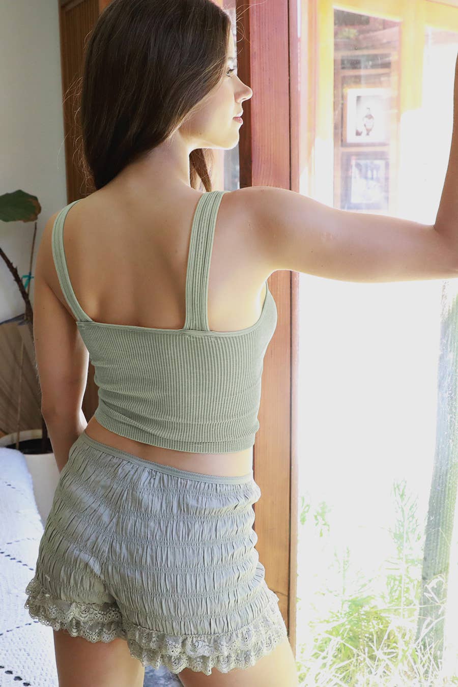 NIKIBIKI - Venta al por mayor Jersey corto de punto - Mujer - NS7634 - Top de cuello en V vintage17