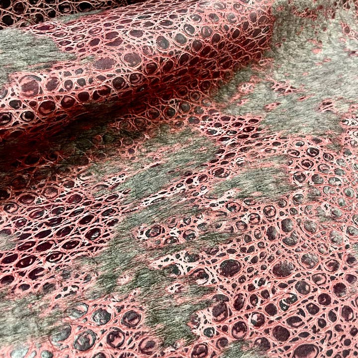 Western Linens - Vente Tapis - Cuir gaufré - demi-peau de 20 pieds carrés3