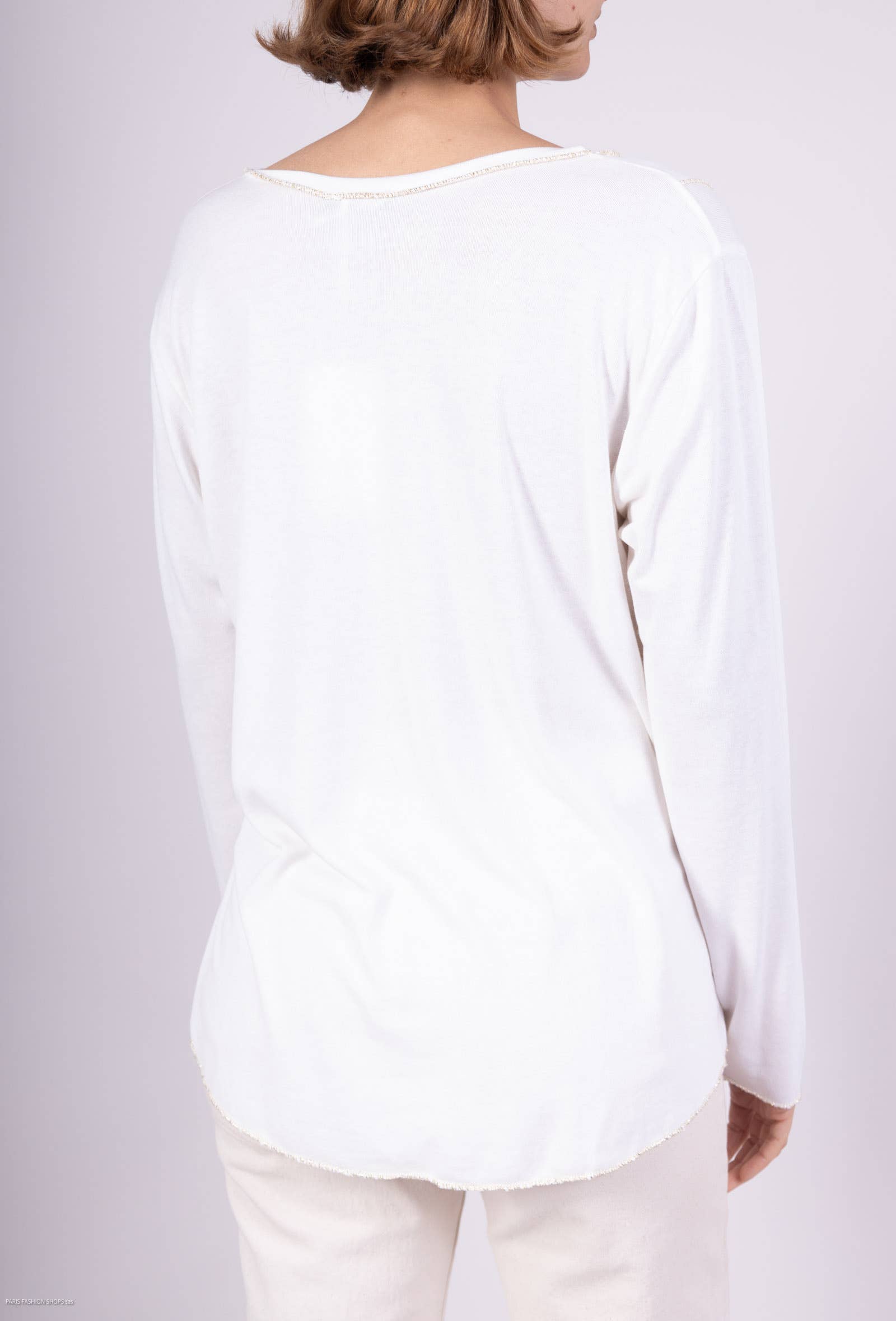 L'Emotion - Wholesale T-Shirt - Women's - Asymmetric Gold Thread Long Sleeve V-Neck T-Shirt 3