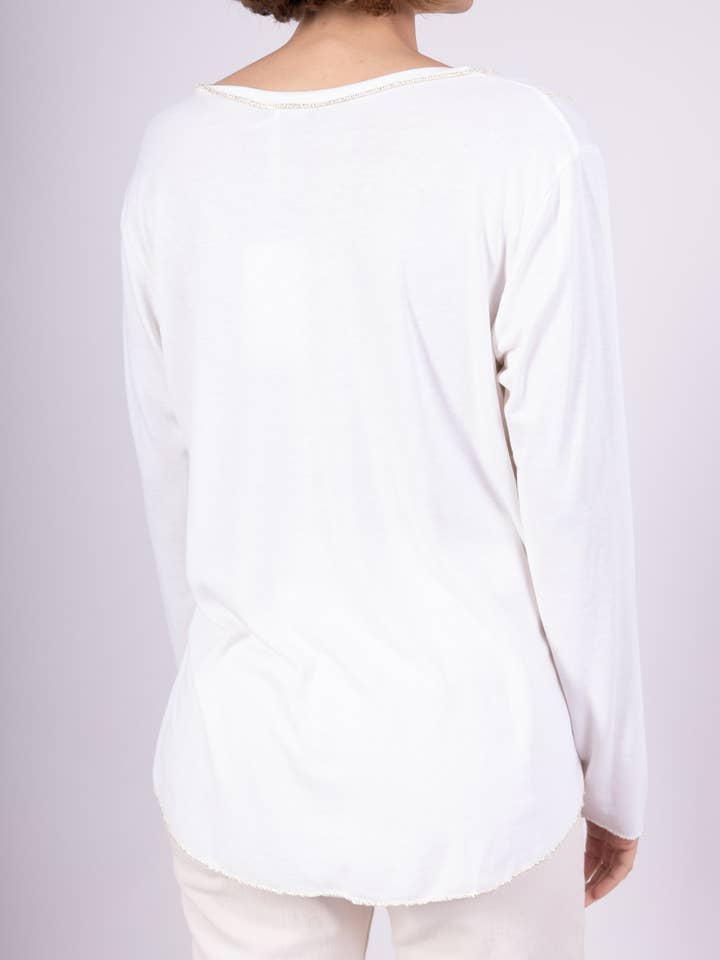 L'Emotion - Wholesale T-Shirt - Women's - Asymmetric Gold Thread Long Sleeve V-Neck T-Shirt 3