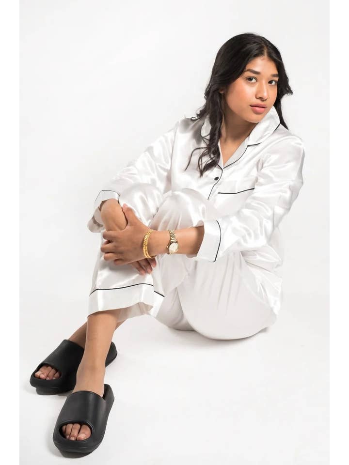 Femme Luxe – wholesale Sleepwear set – Women's – White Piping Detail Long Sleeve Satin Pyjama Set - Alena4