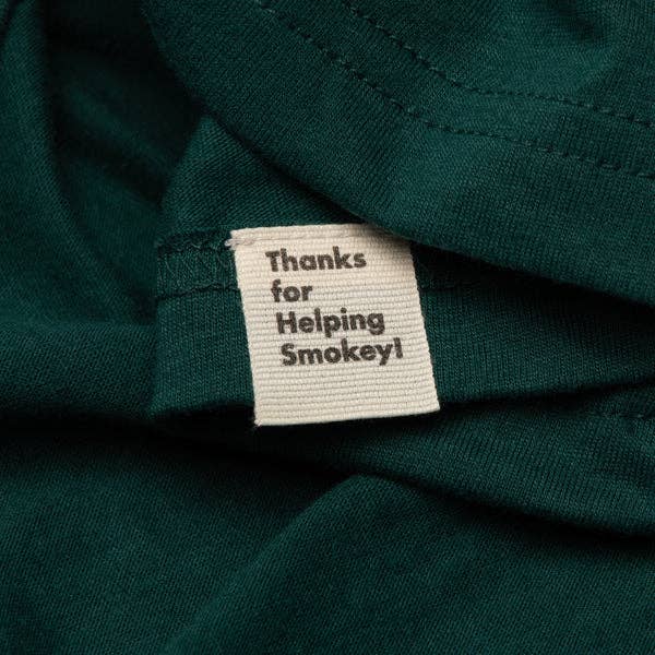 The Landmark Project - Vendita all'ingrosso Maglietta serigrafata - Unisex - Ringer Unisex a Maniche Corte di Smokey's Friends6