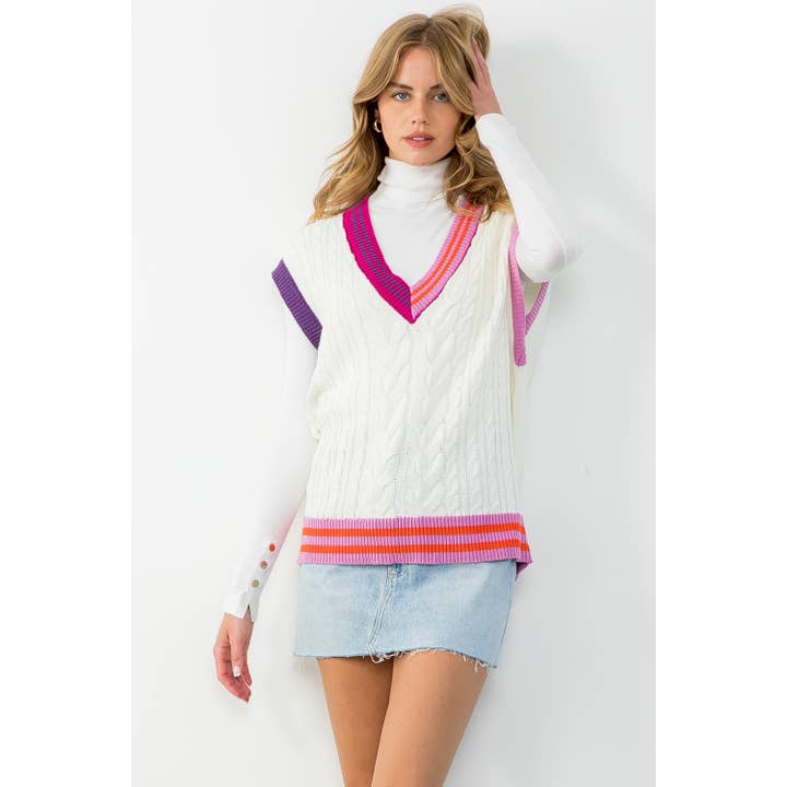 Cremefarvet strikvesttop med ærmeløs V-udskæring og farvedetalje for engroshandel hos THML