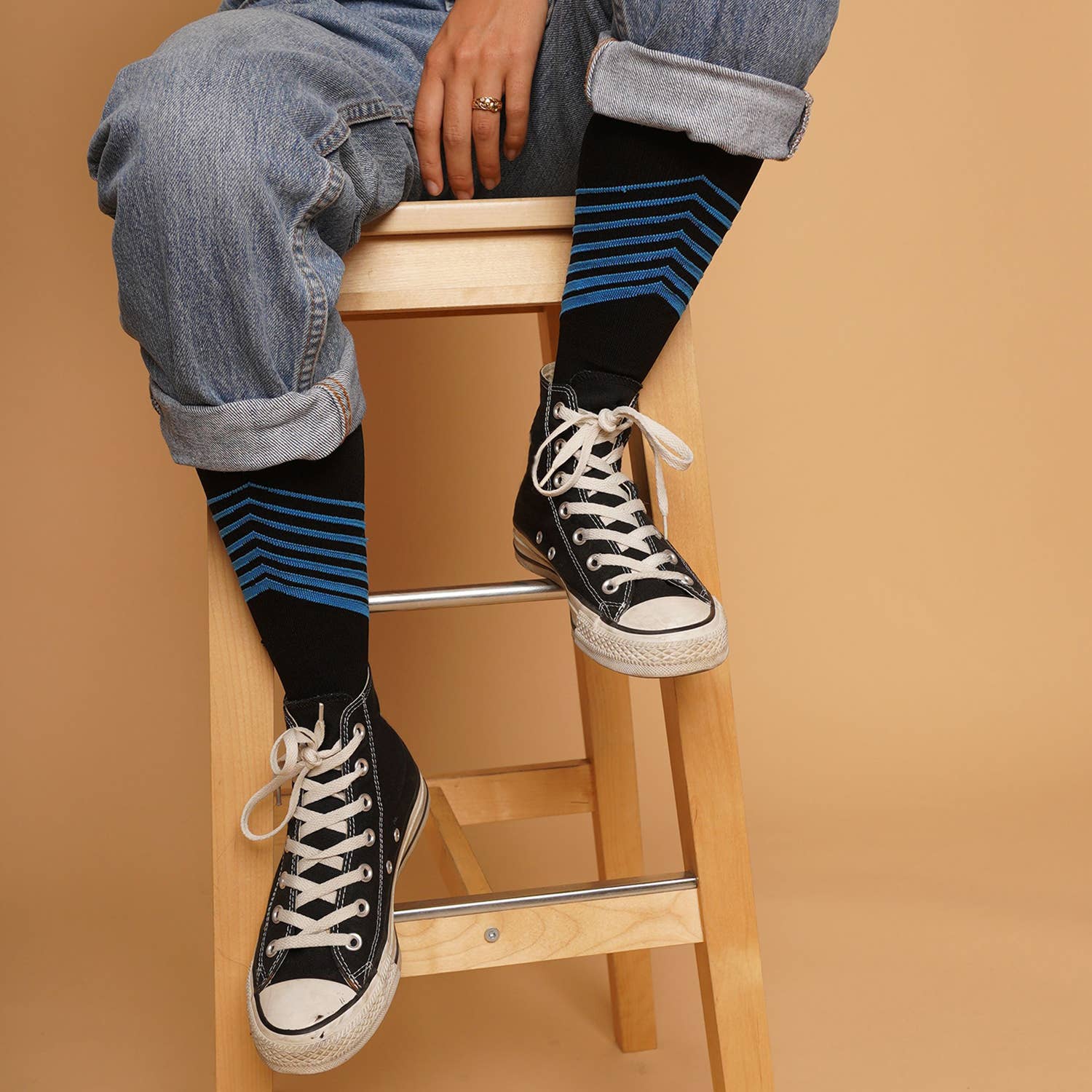 The American Gift Company (TAGCO) - Wholesale Socks - Unisex - 48-PAIRS COMPRESSION SOCKS WITH FREE DISPLAY9